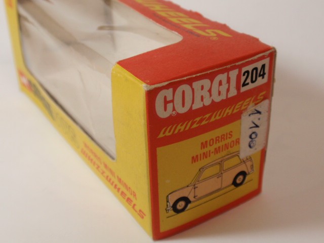 コーギー　No.204　モーリス・ミニ・マイナー／ウィズホイール（Corgi No.204 Morris Mini Minor/Wizzwheels）