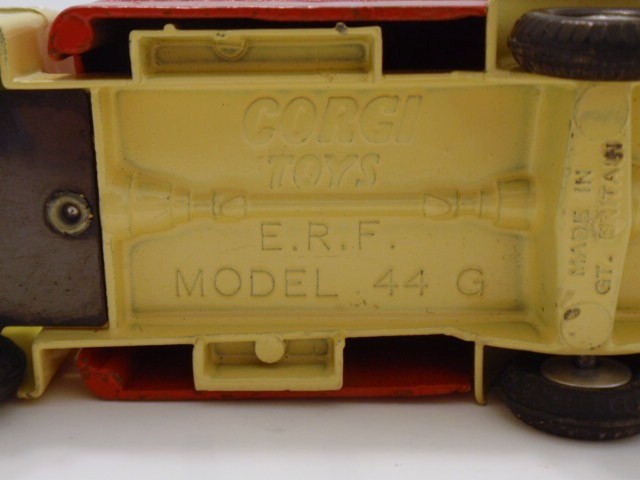 コーギー　No.459　E.R.F.　44G　'Moorhouses'バン（Corgi No.459 E.R.F. 44G 'Moorhouses' Van)
