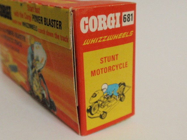 コーギー　No.681　スタントバイク（Corgi No.681 Stunt Motorcycle)