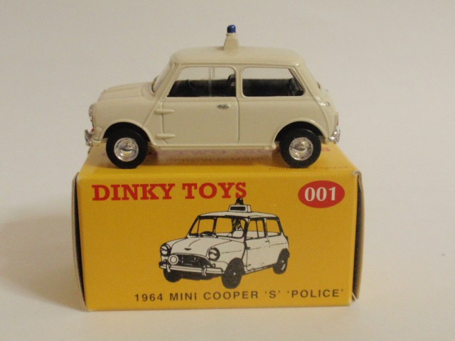 ディンキー　No.001　1964　ミニ・クーパー‘S’ポリス（DINKY　No.001　1964　Mini Cooper 'S' Police）