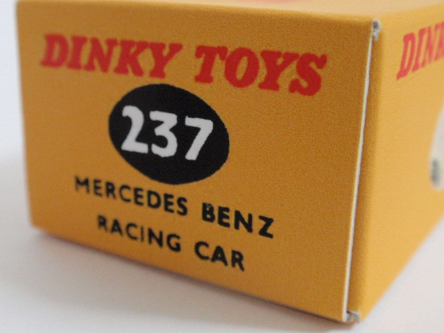 ディンキー　No.237　メルセデス・ベンツ　レーシングカー（DINKY No.237 Mercedes Benz Racing Car）