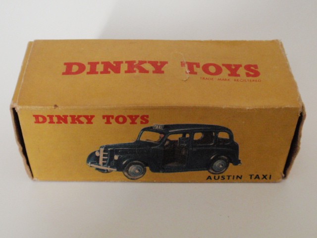 ディンキー　No.40H/254　オースチン・タクシー（DINKY No.40H/254 Austin Taxi）