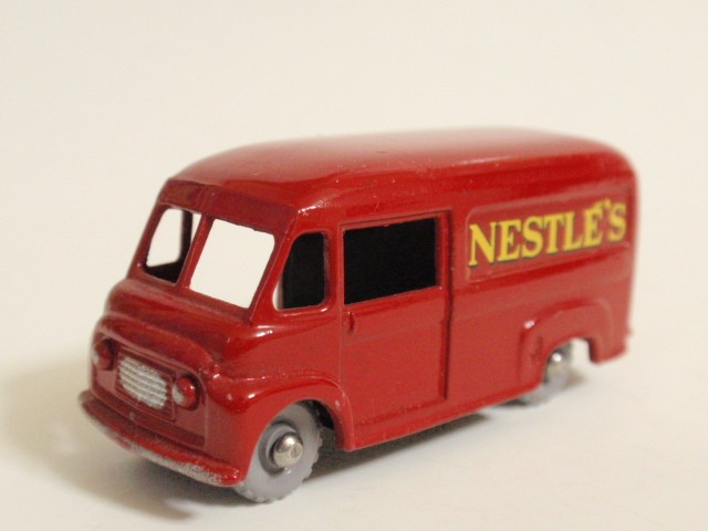 マッチボックス　No.69　コマー・ネスレ・バン（MATCHBOX No.69 Commer Nestle Van）