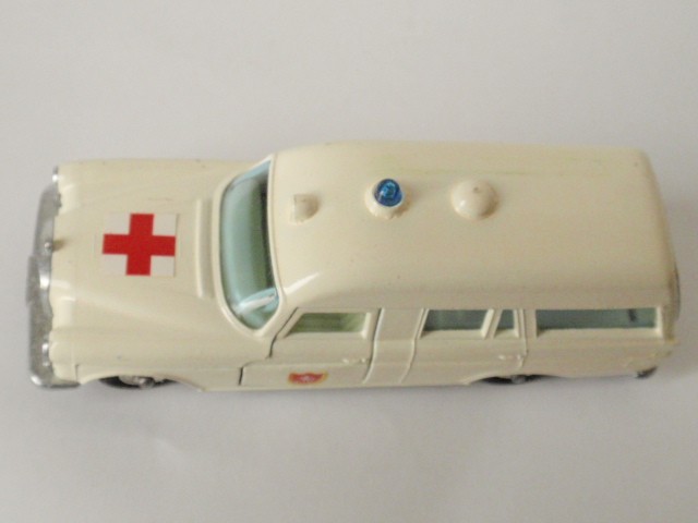 マッチボックス　No.K-6　メルセデス・ベンツ・ビンツ救急車（MATCHBOX No.K-6 Mercedes Benz 'Binz' Ambulance）