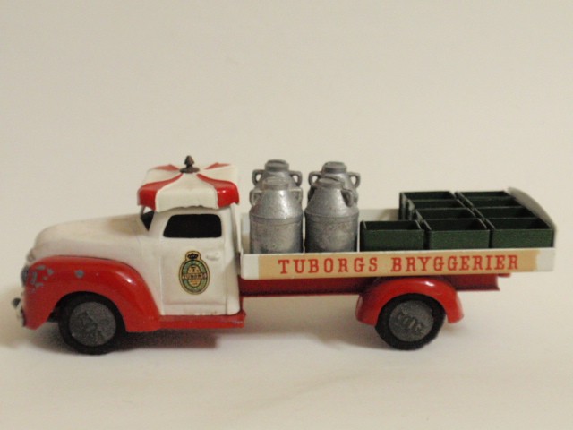 テクノ　No.736　ダッジ・ビア・トラック「ツボルグ」（TEKNO No.736 Dodge Beer Truck 'Tuborg'）