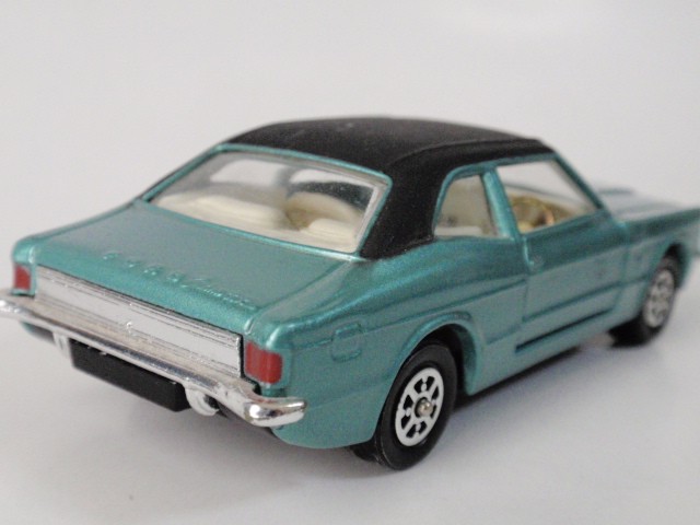 コーギー　No.313 フォード・コルチナ　GXL（CORGI No.313 Ford Cortina GXL)
