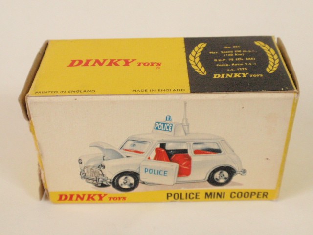 ディンキー　No.250　ポリス・ミニ・クーパー（Dinky No.250 Police Mini Cooper)