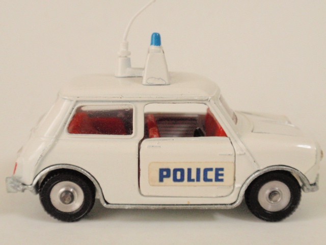 ディンキー　No.250　ポリス・ミニ・クーパー（Dinky No.250 Police Mini Cooper)