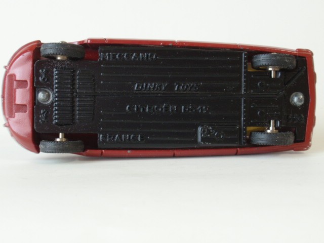 フランス・ディンキー　No.530　シトロエン　DS19（French Dinky No.530 Citroen DS19）