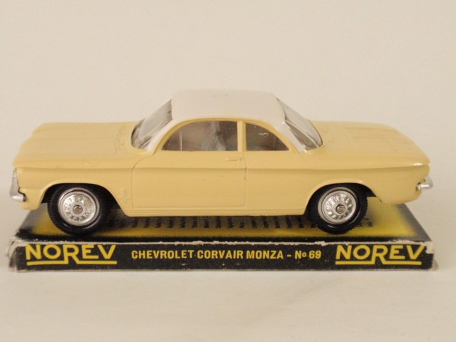 ノレブ　No.69　シボレー・コルベア・モンザ（NOREV No.69 Chevrolet Corvair Monza）