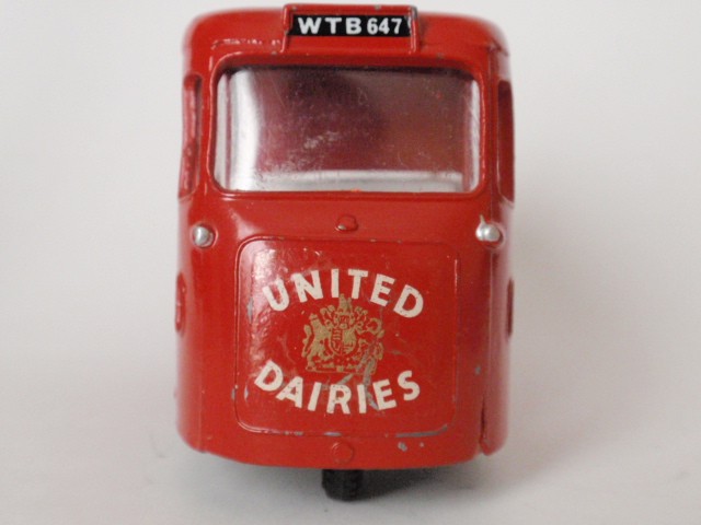 スポット・オン　No.122　「United Dairies」バン（SPOT-ON No.122 United Dairies Van）