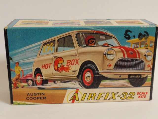 エアフィックス　C5-50　オースチン・ミニクーパー（AIRFIX C5-50 Austin Cooper)