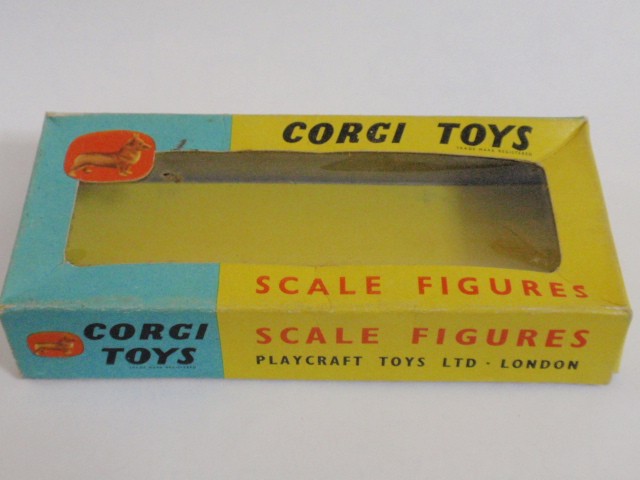 コーギー　No.1502　フィギュアセット（CORGI No.1502 Set of Spectators for Corgi Kit）
